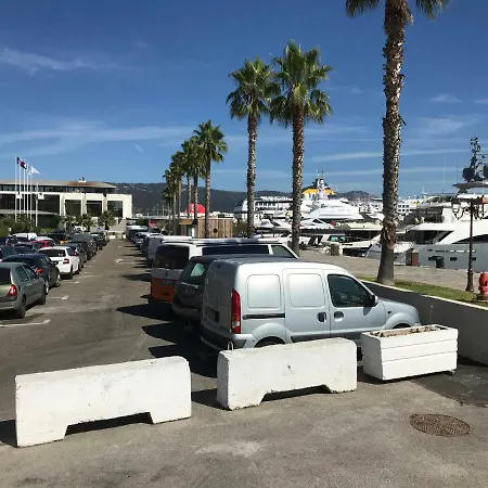 Au Cœur De La Vieille *